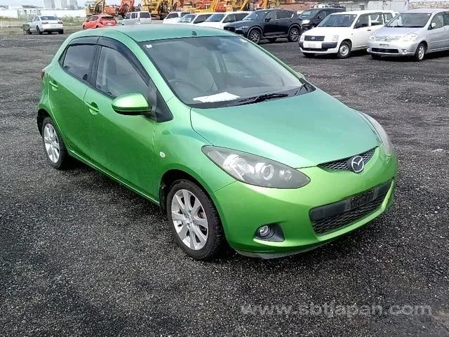 Mazda Demoi