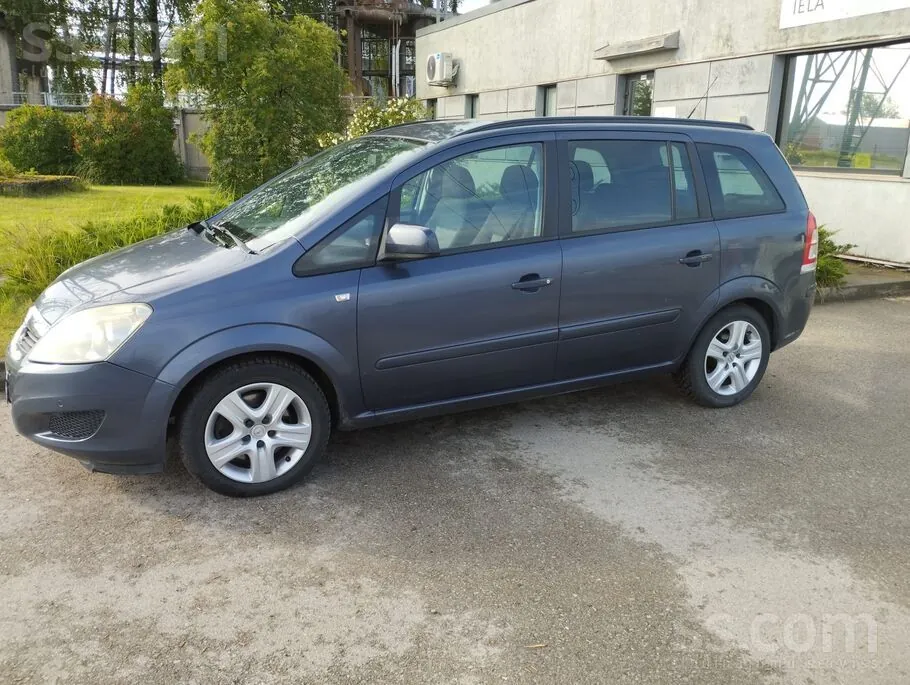 Opel Zafira 2010 photo 3