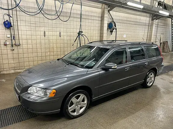 Volvo V70 2007 photo 2