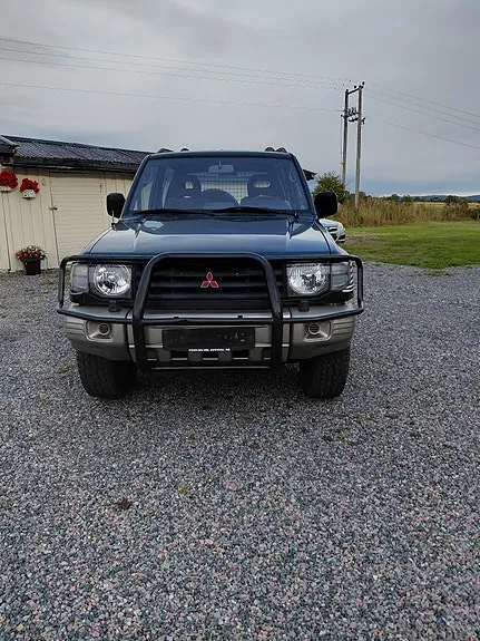 Mitsubishi Pajero 1998 photo 2