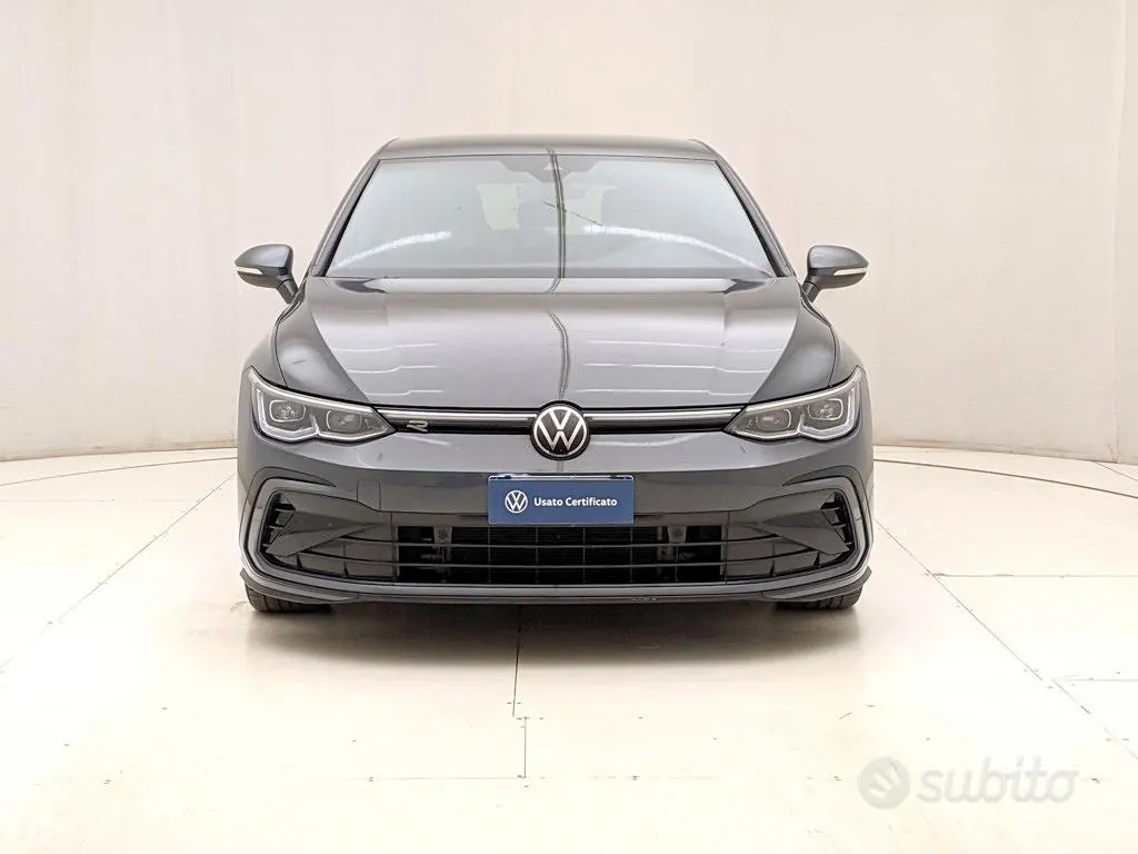 Volkswagen Golf 2023 photo 2