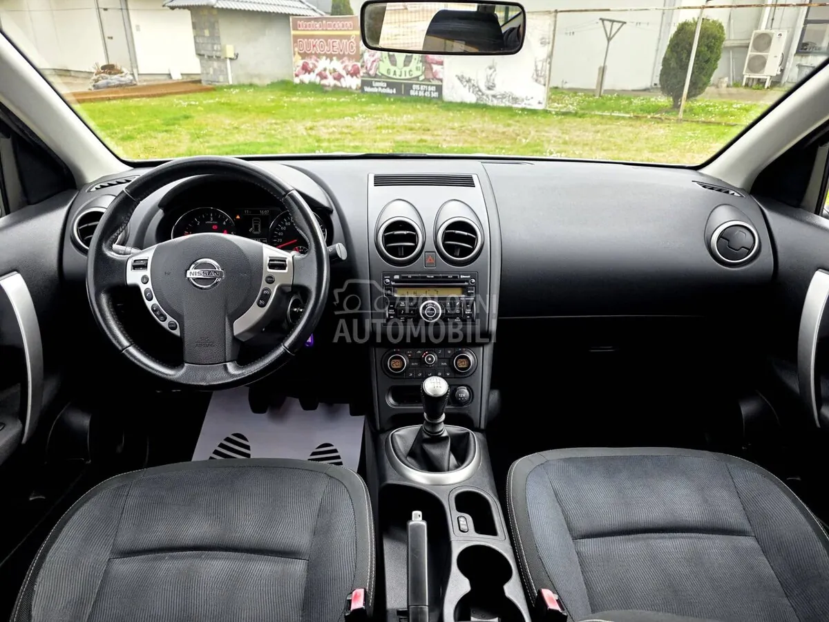 Nissan Qashqai 2010 photo 3