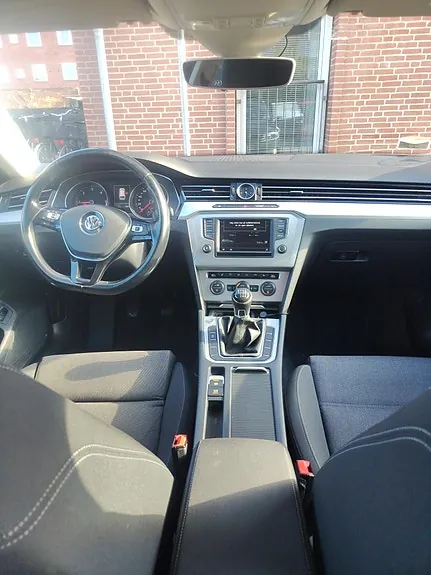 Volkswagen Passat 2015 photo 2