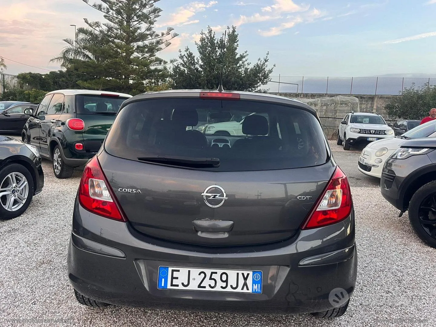 Opel Corsa 2011 photo 4