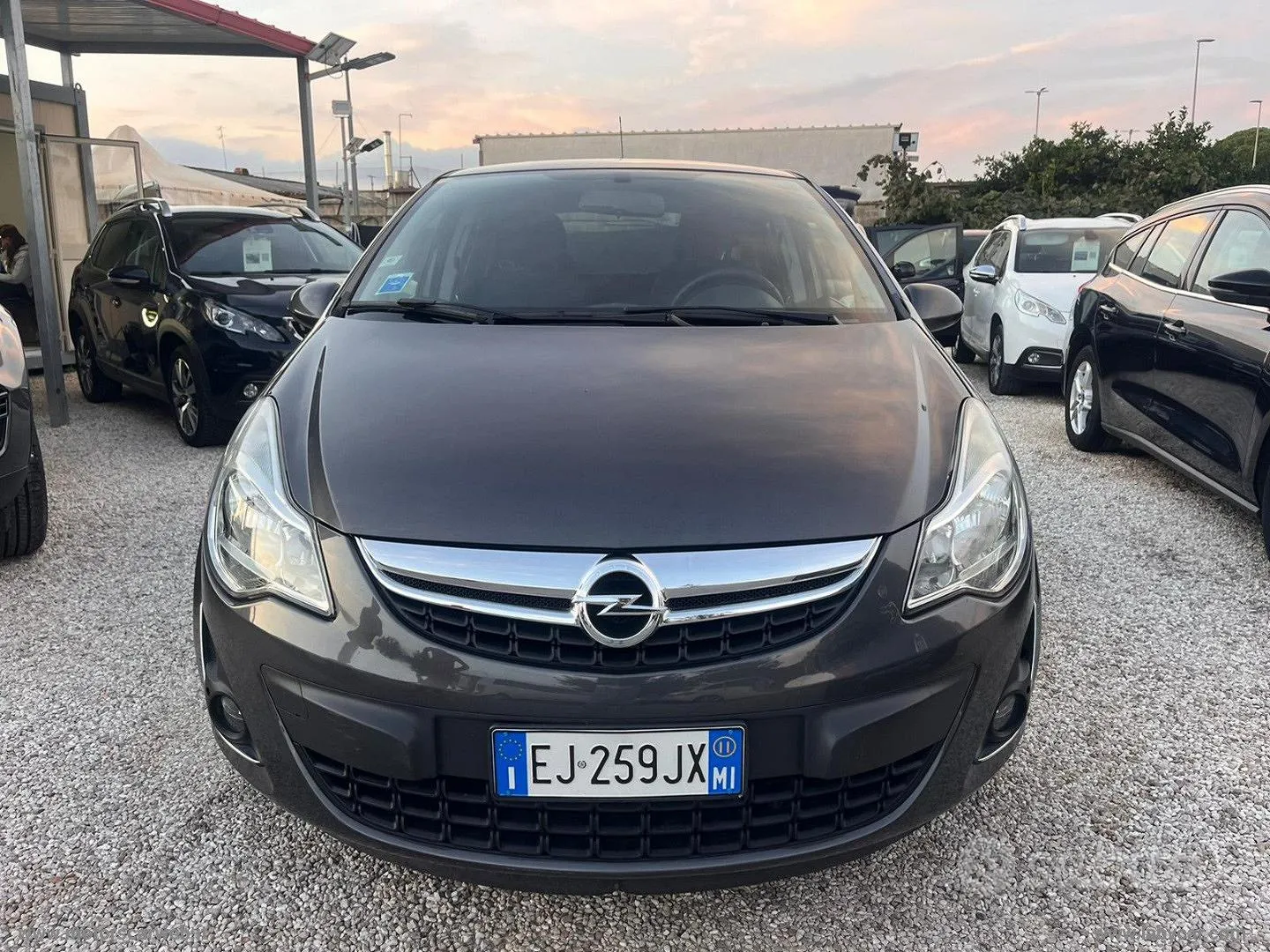 Opel Corsa 2011 photo 2
