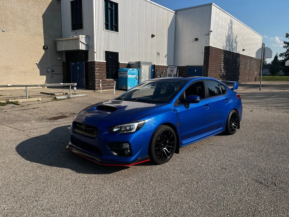 Subaru Sti 2016 photo 2