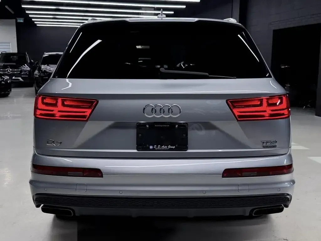 Audi Q7 2017 photo 5
