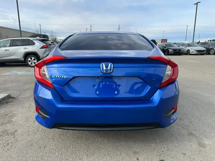 Honda Civic 2018 photo 5