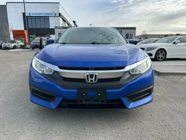 Honda Civic 2018 photo 2