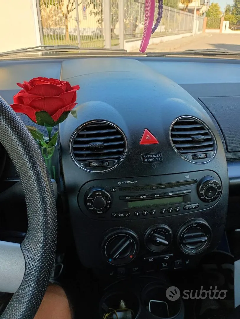 Volkswagen Beetle 2006 photo 5