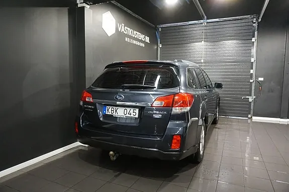 Subaru Outback 2010 photo 5