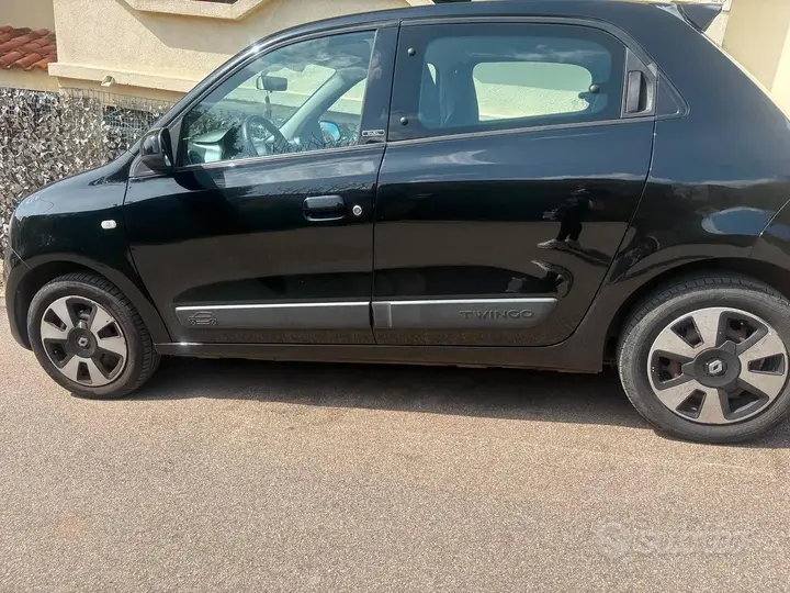 Renault Twingo 2019 photo 2