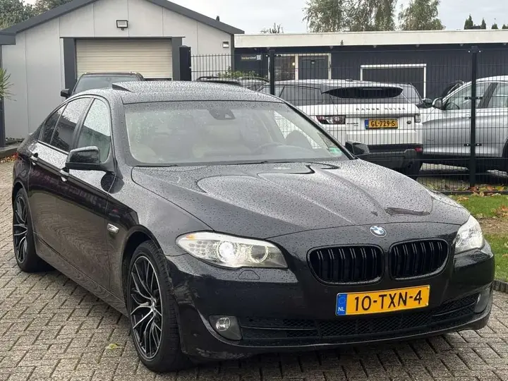 BMW 523I 2010 photo 3