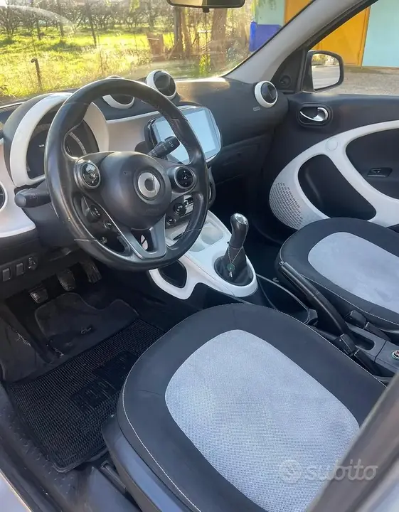Smart Forfour 2015 photo 4