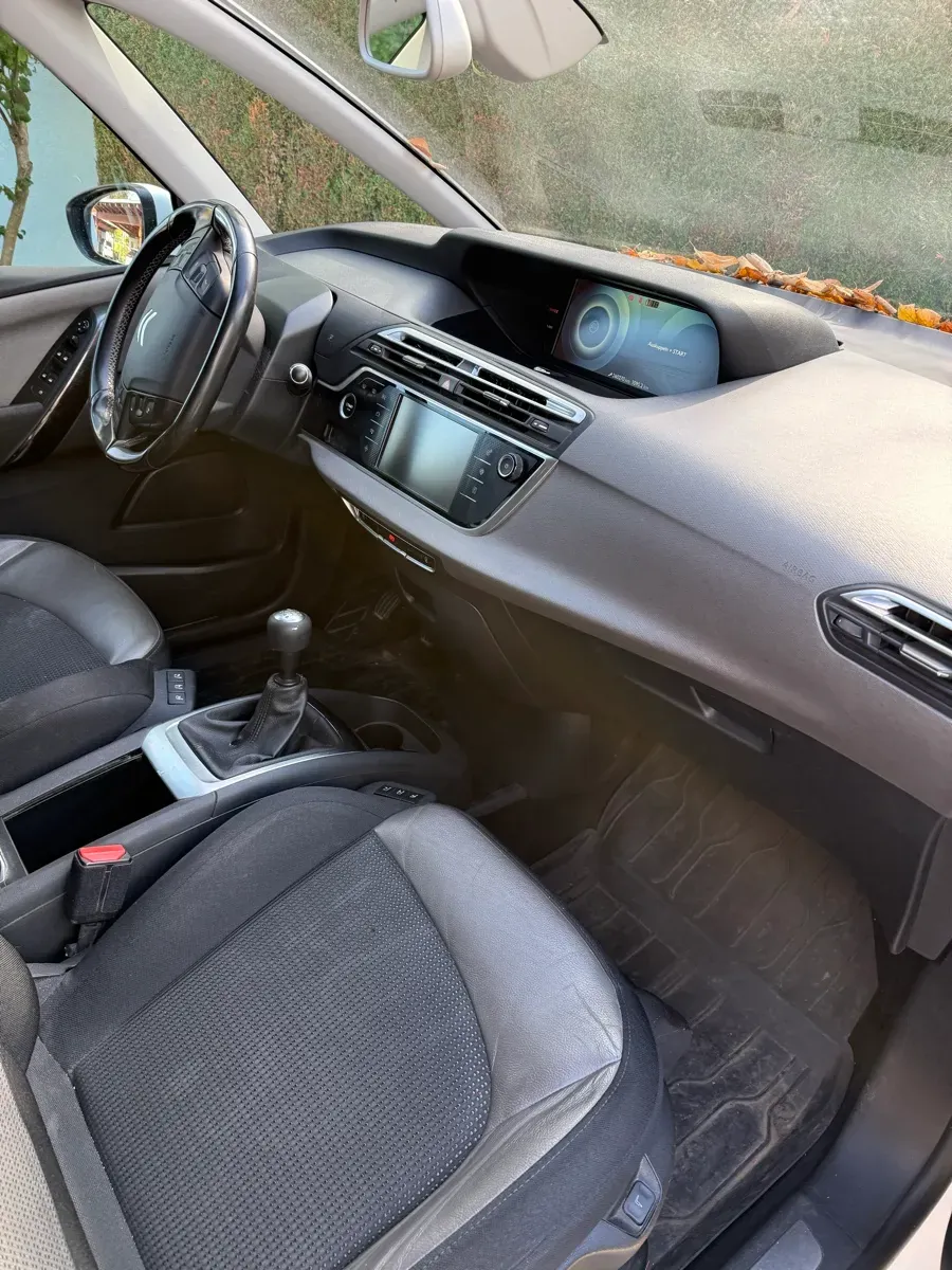 Citroen C4 Picasso 2015 photo 2