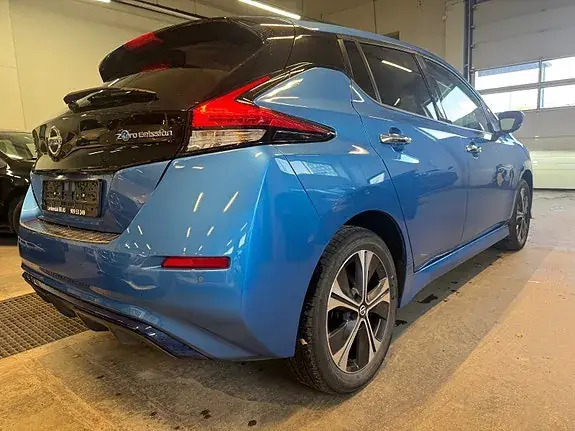 Nissan Leaf 2021 photo 4
