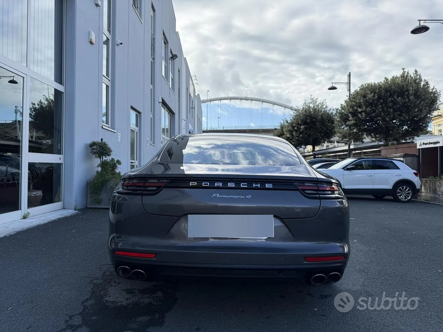 Porsche Panamera 2018 photo 3