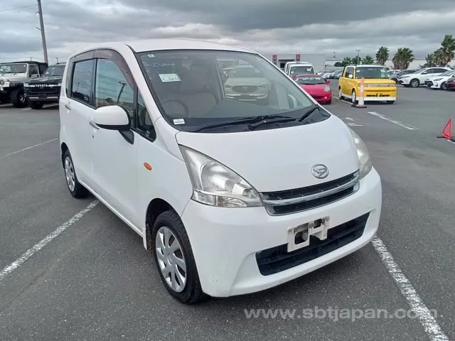 Daihatsu Move L