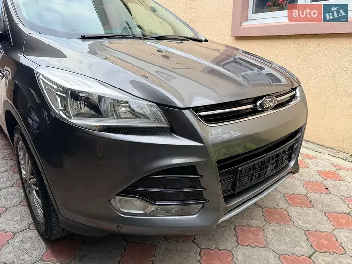 Ford Kuga 2013 photo 4