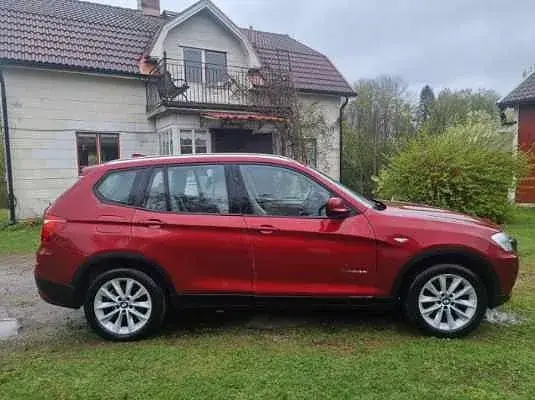 BMW X3 2012 photo 2