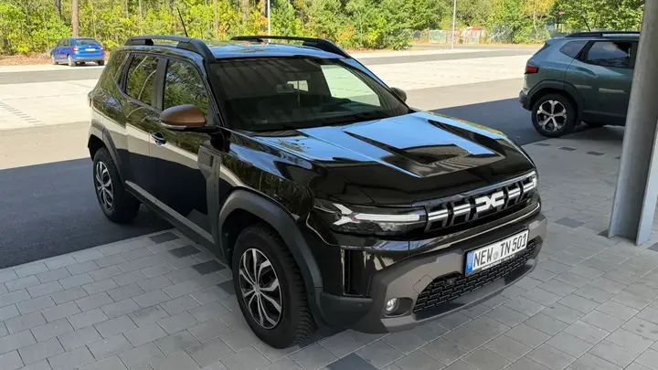 Dacia Duster 2025 photo 2