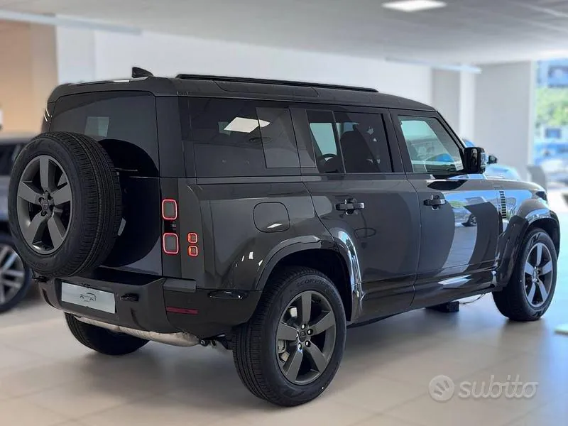 Land Rover Defender 2026 photo 3
