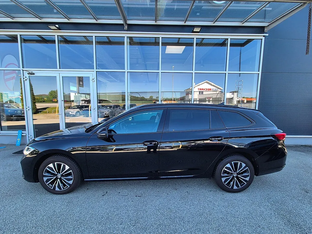 Skoda Superb 2024 photo 2