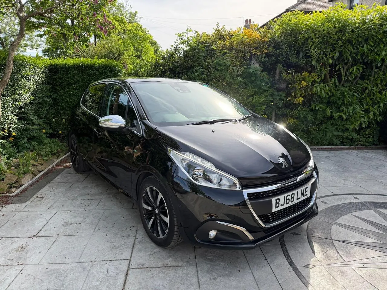 Peugeot 208 2018 photo 4