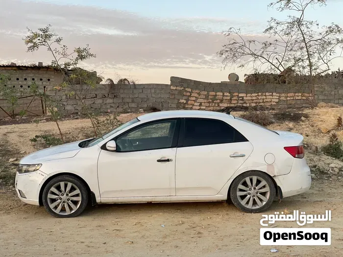 Kia Cerato 2012 photo 3