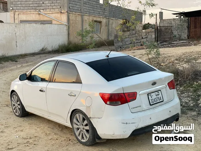 Kia Cerato 2012 photo 4
