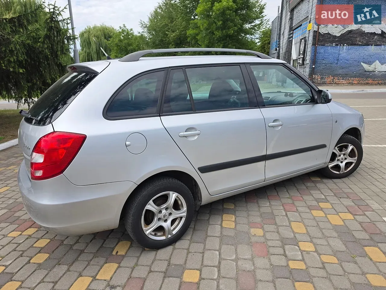 Skoda Fabia 2009 photo 4
