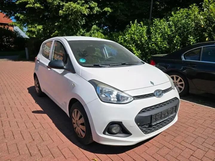 Hyundai I10