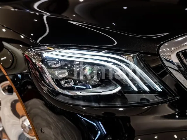 Mercedes-Benz S560 2019 photo 2