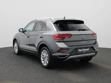 Volkswagen T-Roc 2024 photo 2
