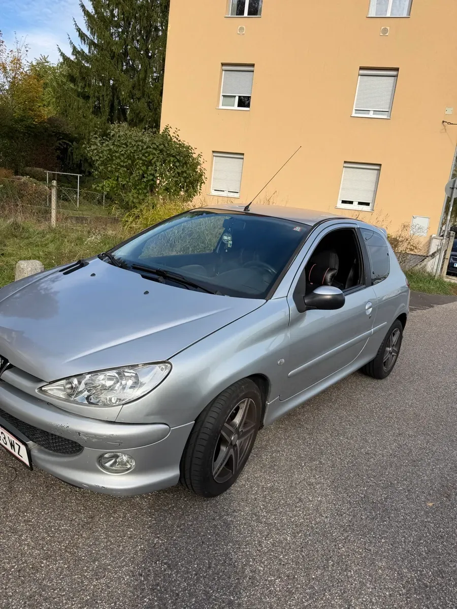 Peugeot 206