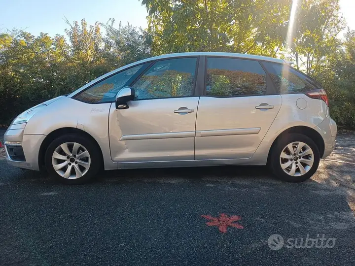 Citroen C4 Picasso 2011 photo 5