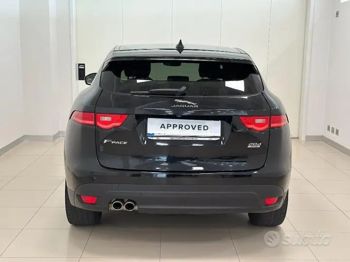 Jaguar F-Pace 2021 photo 4