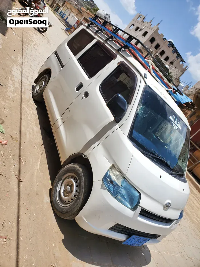 Toyota Bus - Van