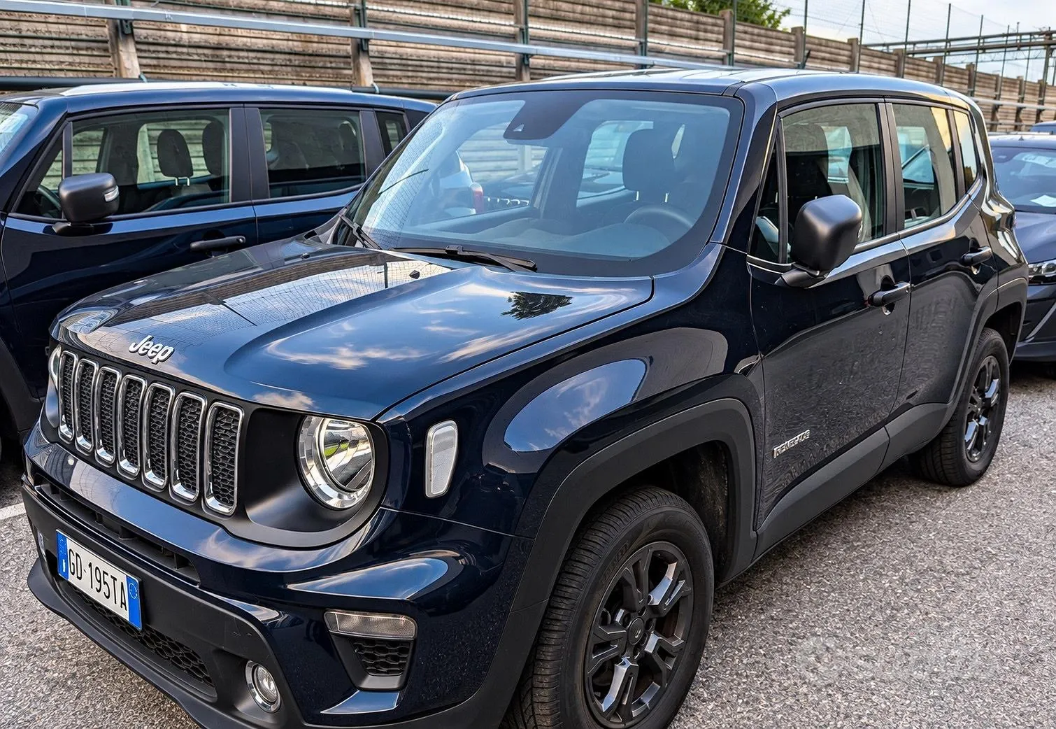 Jeep Renegade 2020 photo 2