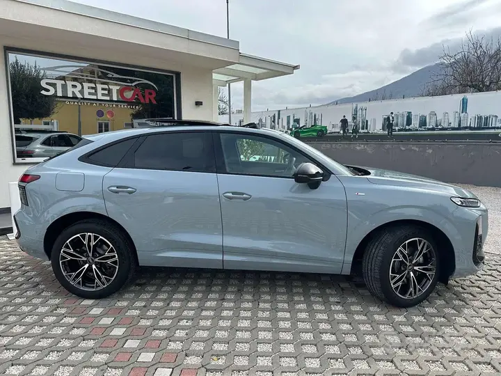 Audi Q3 2025 photo 2