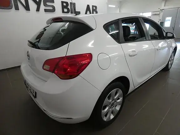 Opel Astra 2015 photo 5