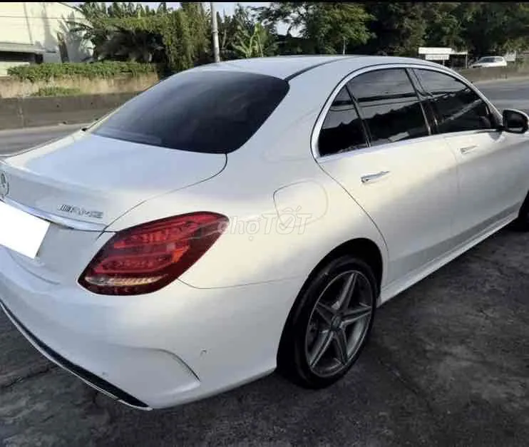 Mercedes-Benz C300 Amg 2017 photo 4