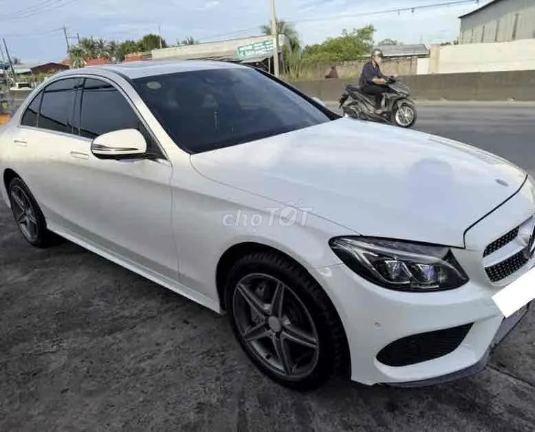 Mercedes-Benz C300 Amg 2017 photo 2