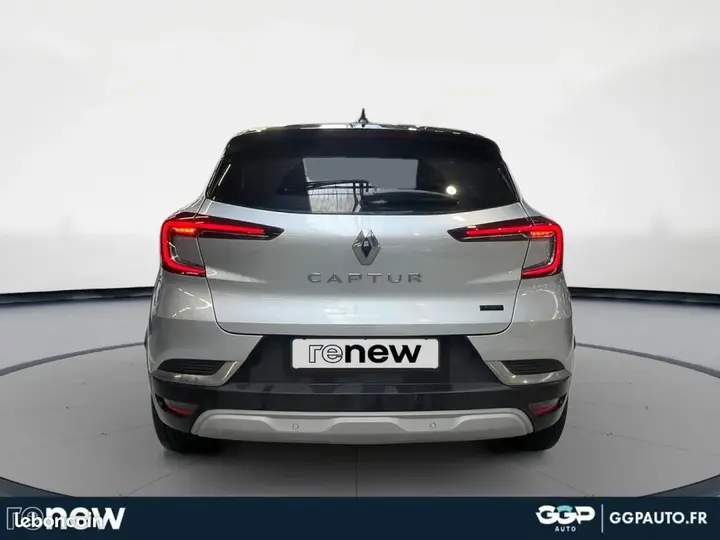 Renault Captur 2023 photo 4