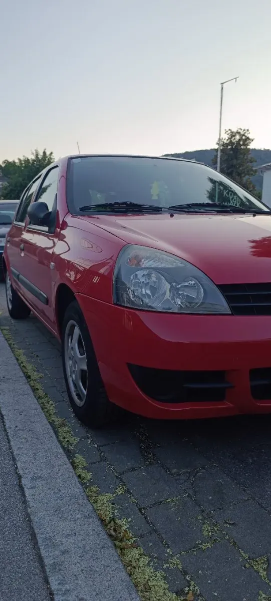 Renault Clio 2007 photo 2
