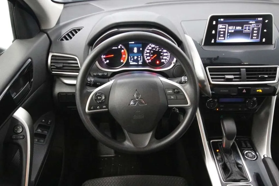 Mitsubishi Eclipse Cross 2019 photo 3