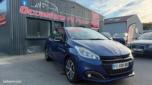 Peugeot 208 2017 photo 2