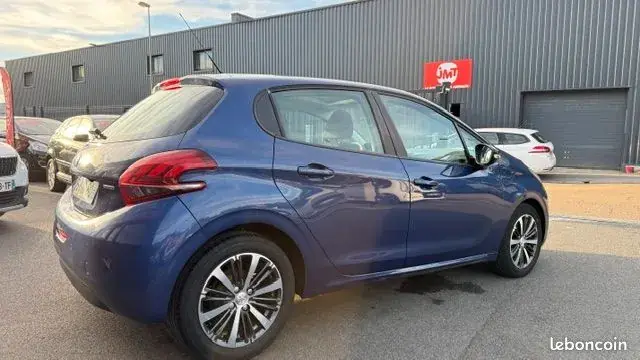 Peugeot 208 2017 photo 4