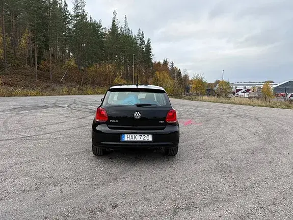 Volkswagen Polo 2010 photo 4