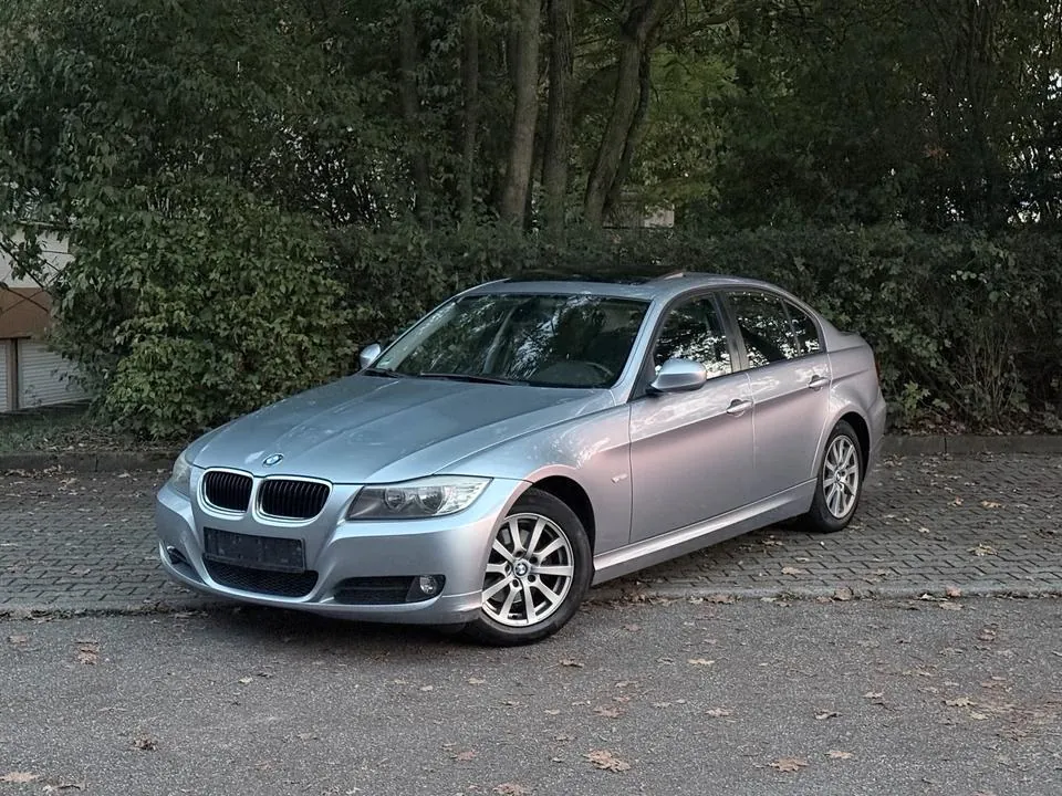 BMW 318I